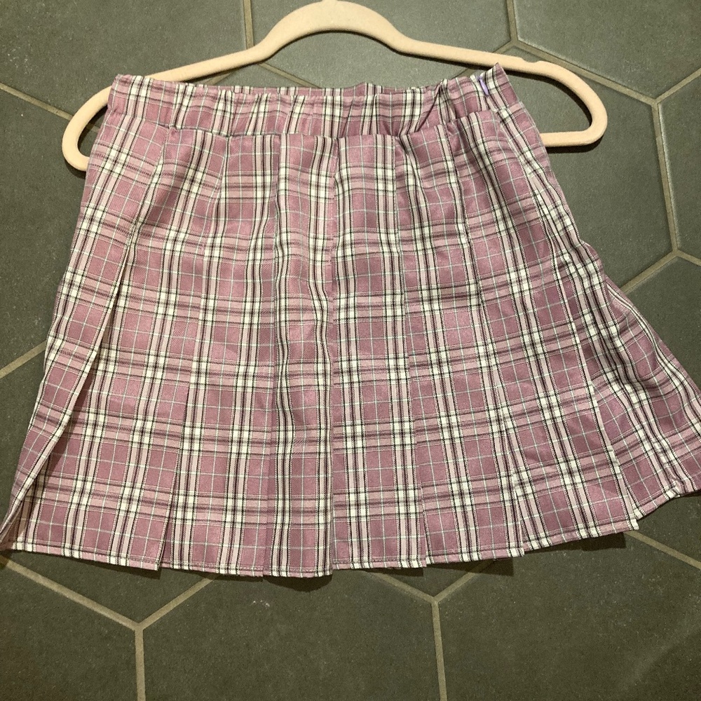 Girls purple pleated plad skirt